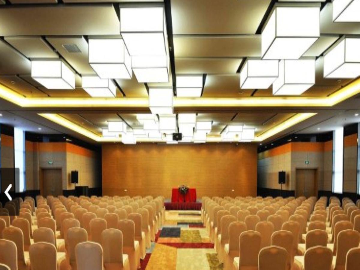 Wisdom Hotel Shanghai Bagian luar foto